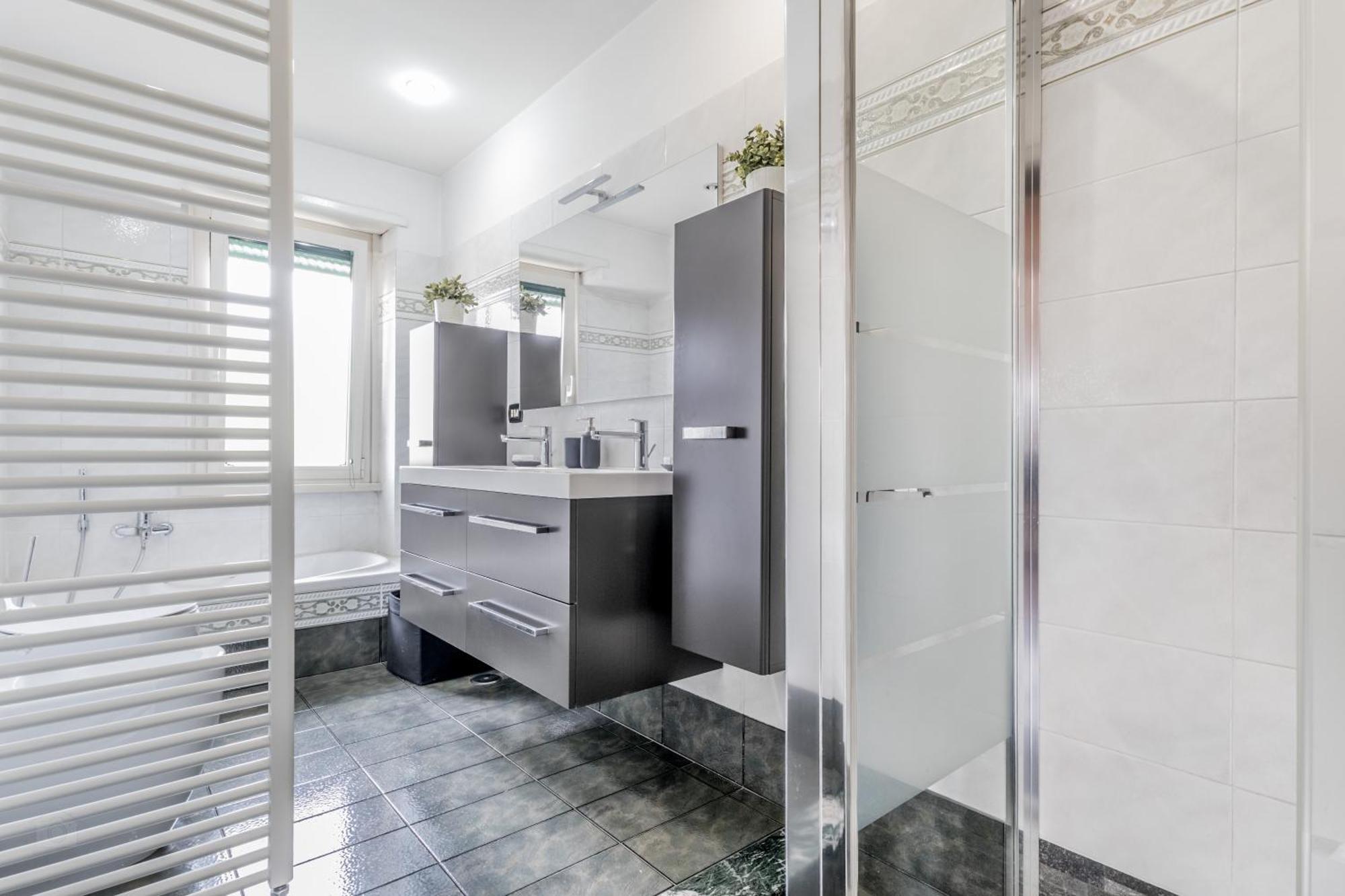 Apartamento Herons Bright Close Metro Station *